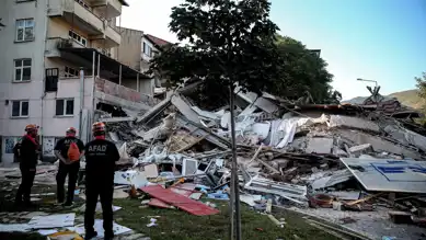 Balıkesir'de 786 Artçı Deprem!