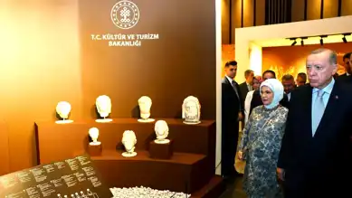 Emine Erdoğan'dan 'Altın Çağ' Sergisi Gururu
