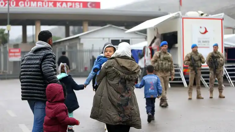 52 Bin Suriyeli Ülkesine Döndü 52 Bin Suriyeli Ülkesine Döndü